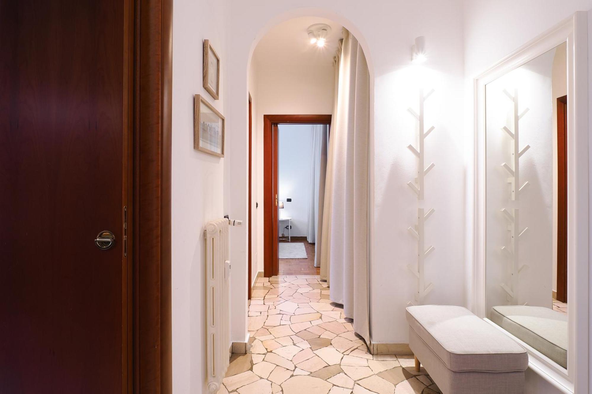 Primopiano - Governo Provvisorio Apartamento *